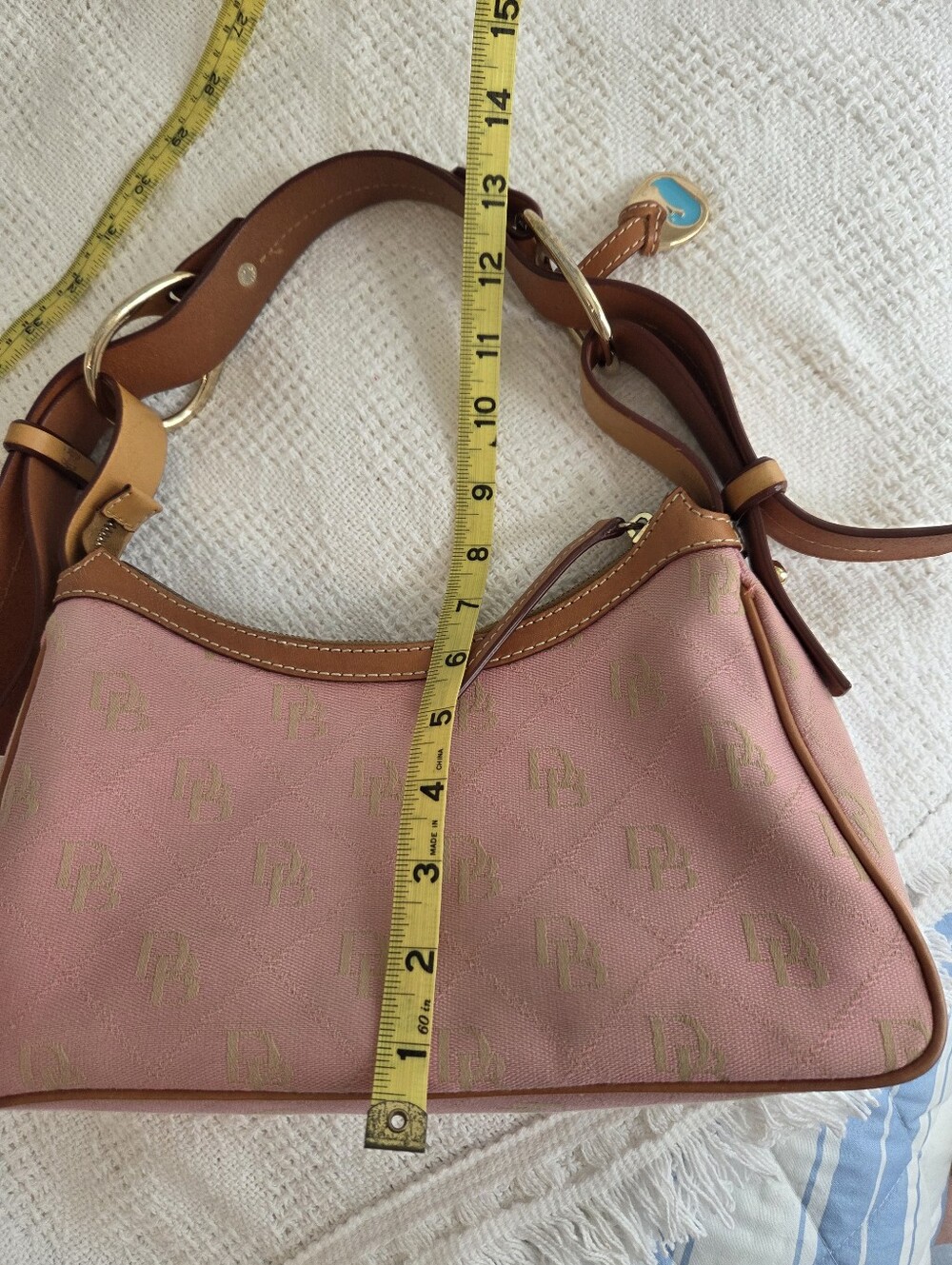 Dooney & Bourke Light pink signature Canvas shoulder bag - Picture 5 of 15